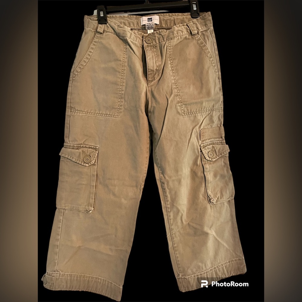GAP cargo capris